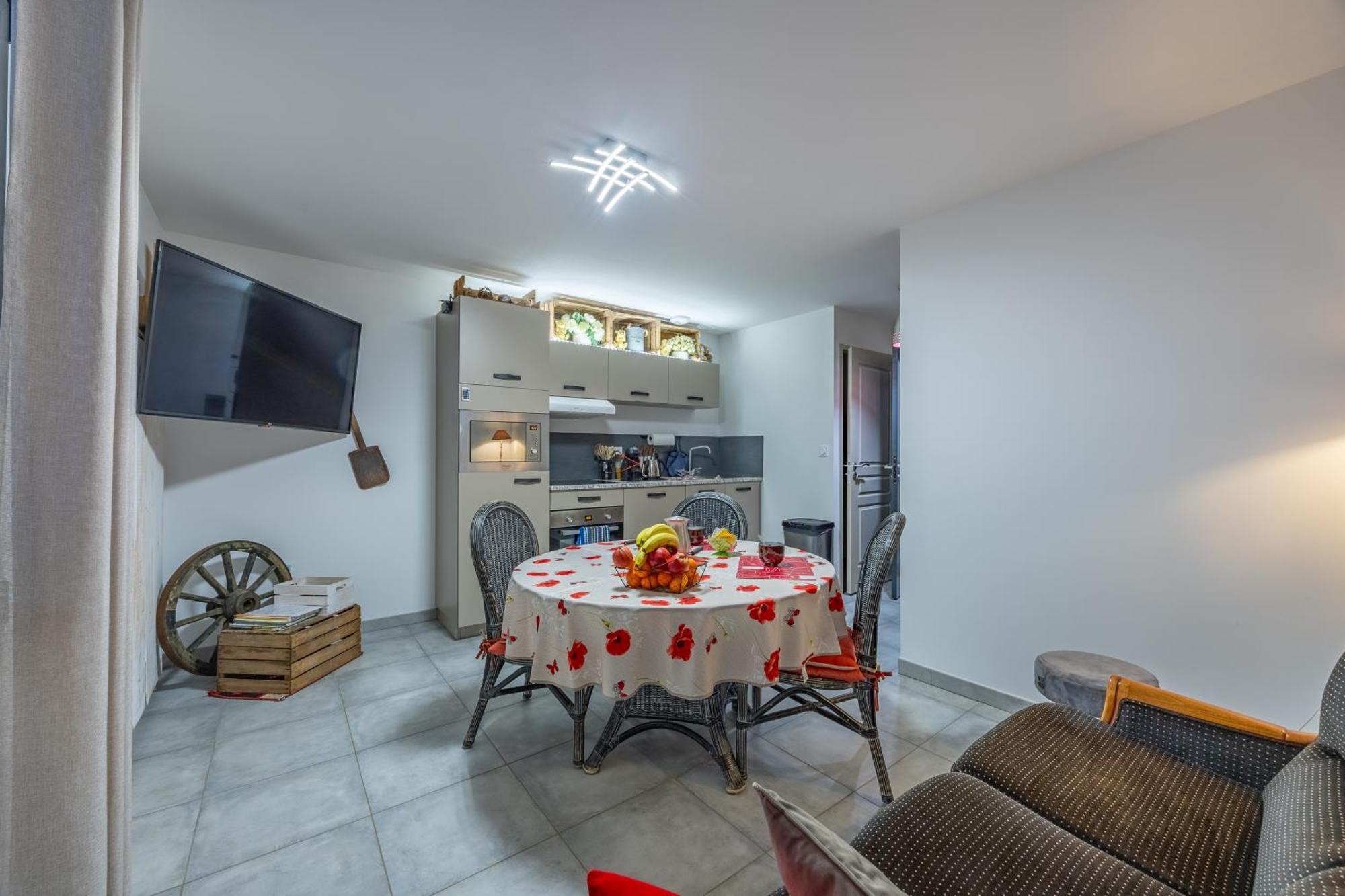 Logis Du Grand Pin Apartman Saint-Martin-des-Entrées Kültér fotó