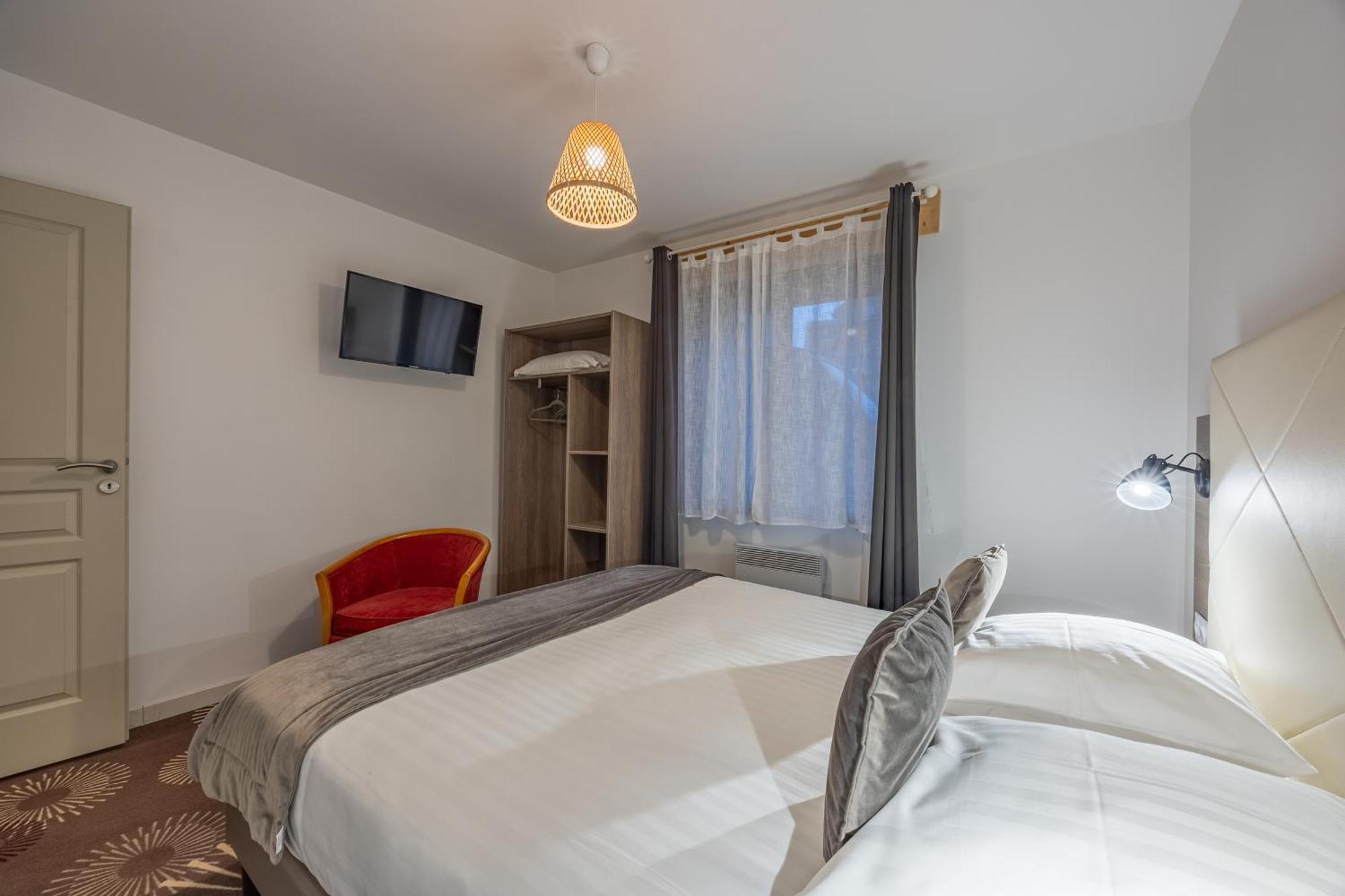 Logis Du Grand Pin Apartman Saint-Martin-des-Entrées Kültér fotó