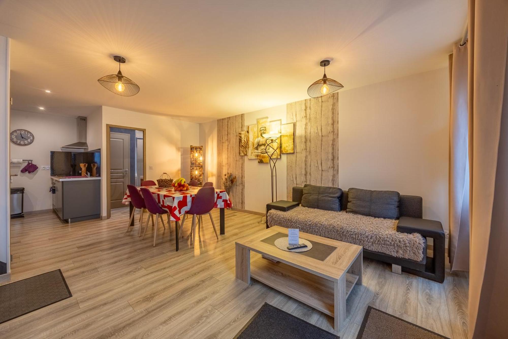Logis Du Grand Pin Apartman Saint-Martin-des-Entrées Kültér fotó